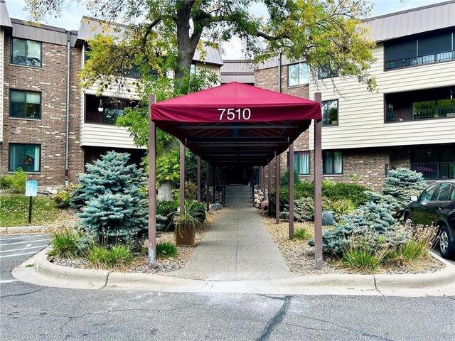 7510 Cahill Road 303B, Edina, MN 55439