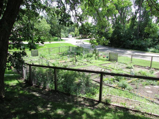 7510 Cahill Road 303B, Edina, MN 55439