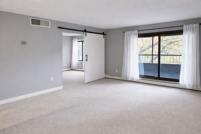 7510 Cahill Road 303B, Edina, MN 55439