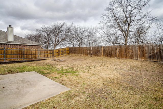 10104 High Eagle Trail, Fort Worth, TX 76108