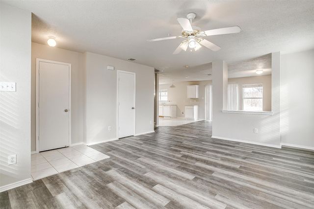 10104 High Eagle Trail, Fort Worth, TX 76108