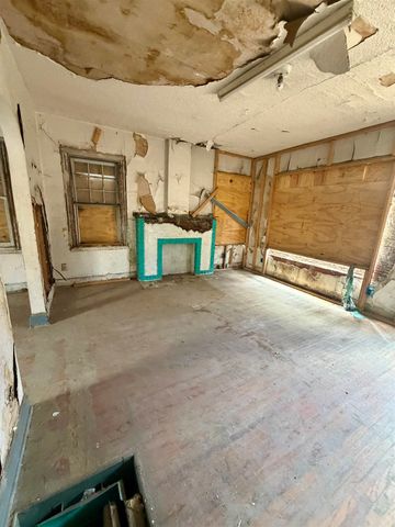 442 N Minnesota, Wichita, KS 67214