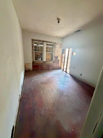 442 N Minnesota, Wichita, KS 67214