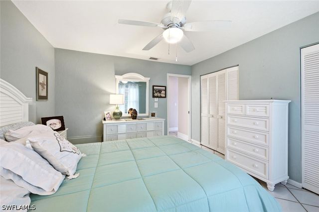 989 Charlemagne BLVD, Naples, FL 34112