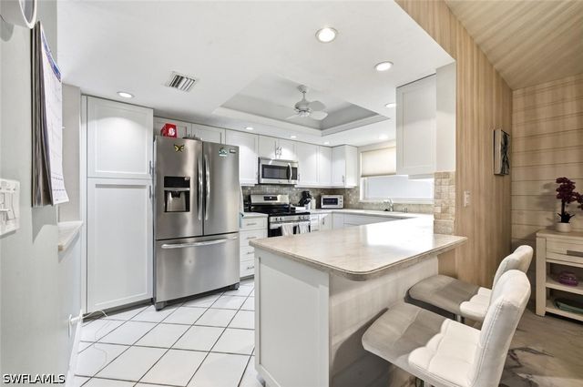 989 Charlemagne BLVD, Naples, FL 34112
