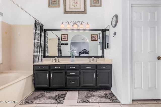 5322 E FOUNTAIN Street, Mesa, AZ 85205