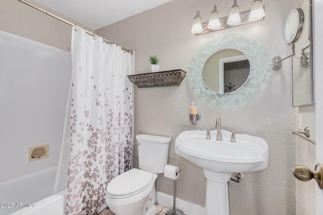 5322 E FOUNTAIN Street, Mesa, AZ 85205