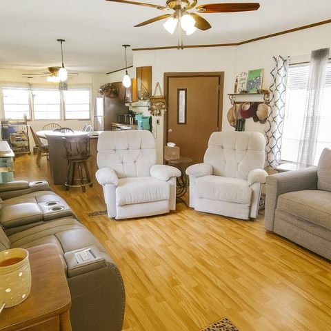 41 S Lafitte Lookout Drive, Point Blank, TX 77364