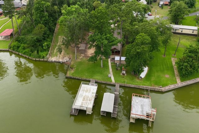 41 S Lafitte Lookout Drive, Point Blank, TX 77364