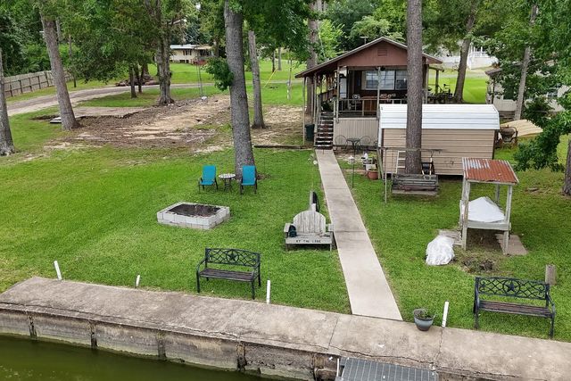 41 S Lafitte Lookout Drive, Point Blank, TX 77364