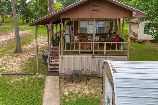 41 S Lafitte Lookout Drive, Point Blank, TX 77364