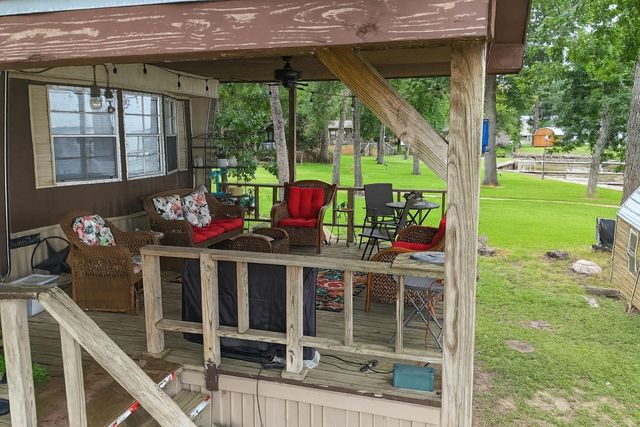 41 S Lafitte Lookout Drive, Point Blank, TX 77364