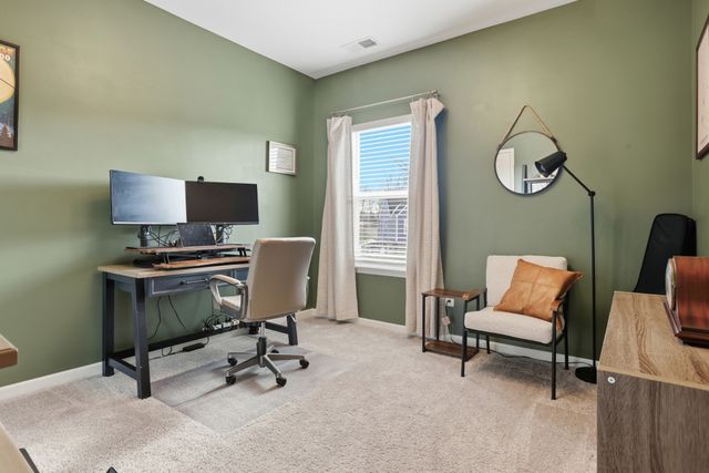 1014 Village Ct, Burns, TN 37029