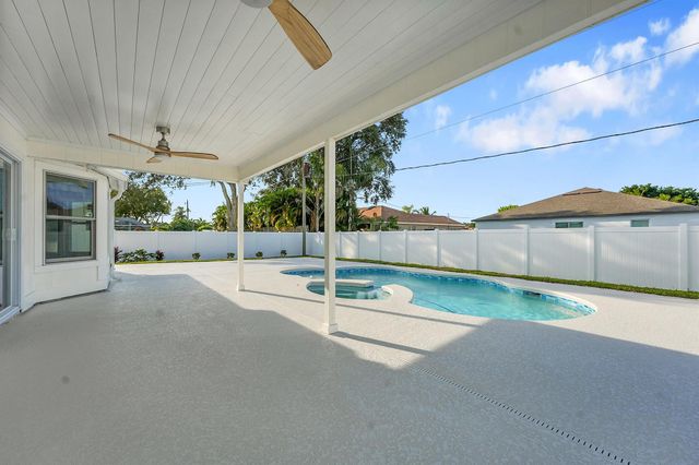 273 SW Nativity Ter Terrace, Port St Lucie, FL 34984