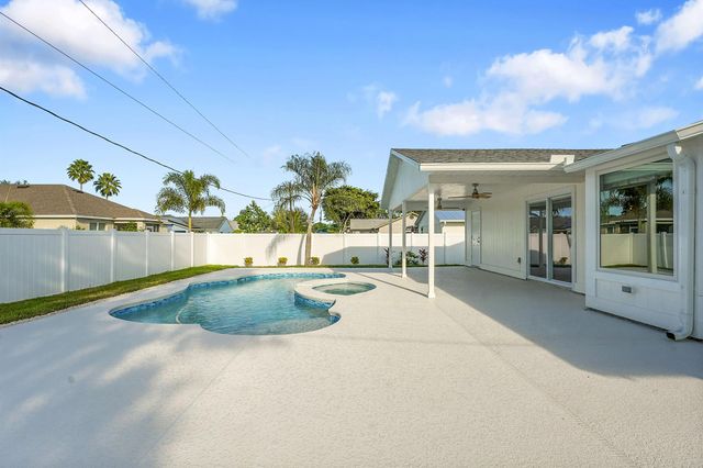 273 SW Nativity Ter Terrace, Port St Lucie, FL 34984