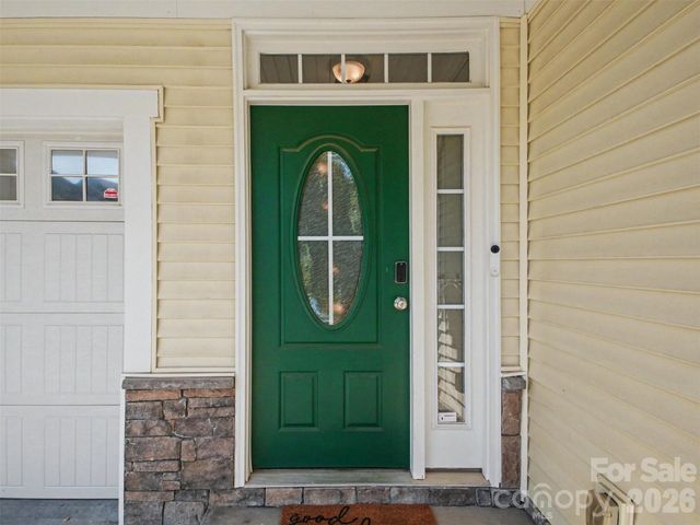 7128 Toxaway Lane, Charlotte, NC 28269