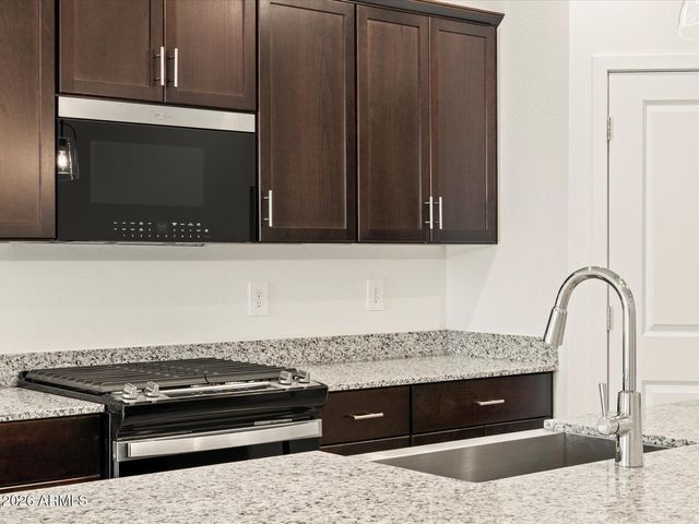 4199 W ERIK Lane, San Tan Valley, AZ 85144