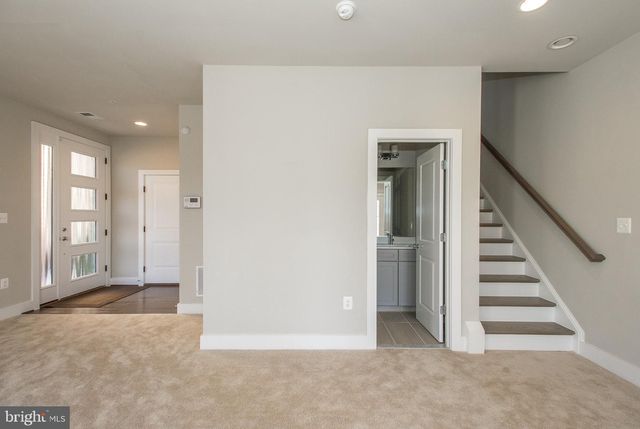 4932 TRAIL VISTA LN, Chantilly, VA 20151
