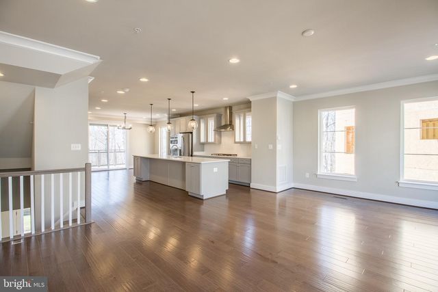 4932 TRAIL VISTA LN, Chantilly, VA 20151