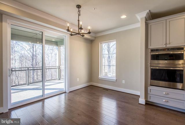 4932 TRAIL VISTA LN, Chantilly, VA 20151