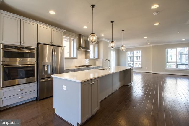 4932 TRAIL VISTA LN, Chantilly, VA 20151