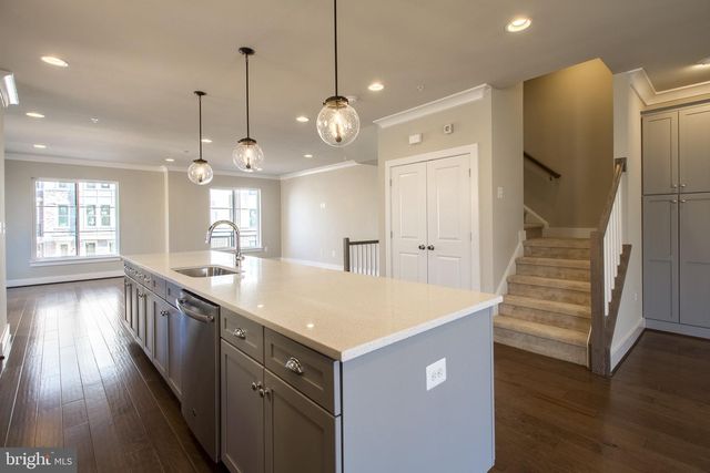 4932 TRAIL VISTA LN, Chantilly, VA 20151