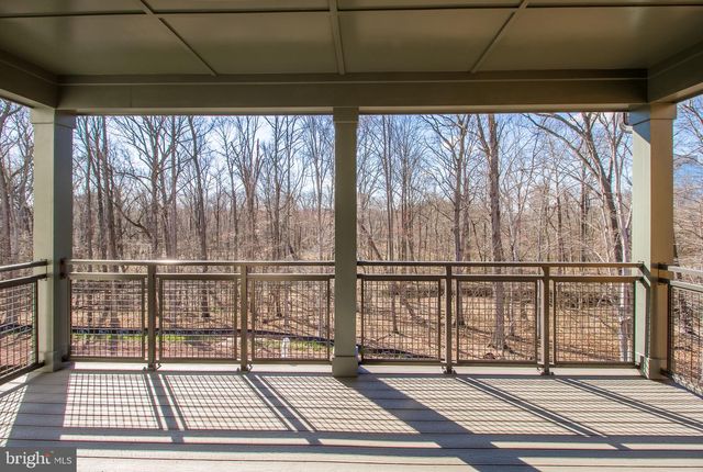 4932 TRAIL VISTA LN, Chantilly, VA 20151