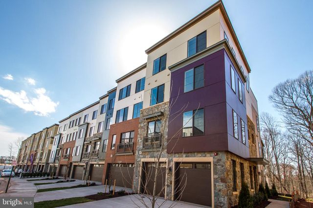 4932 TRAIL VISTA LN, Chantilly, VA 20151