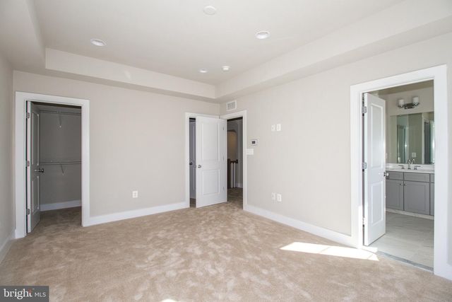 4932 TRAIL VISTA LN, Chantilly, VA 20151