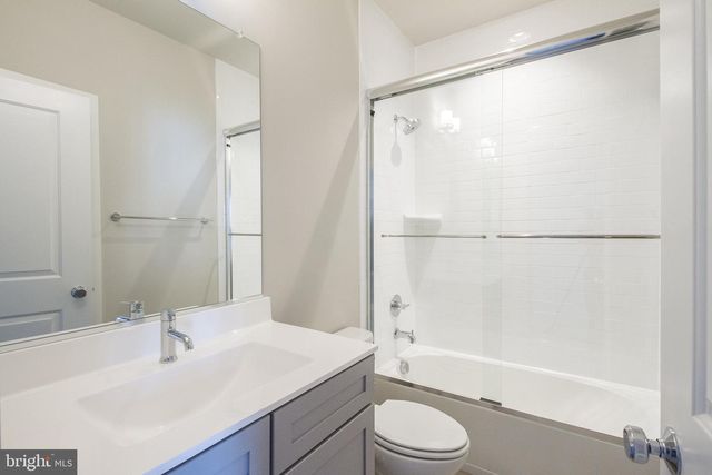 4932 TRAIL VISTA LN, Chantilly, VA 20151