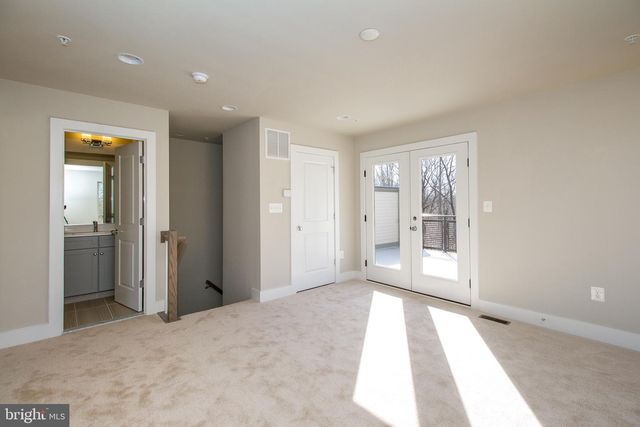 4932 TRAIL VISTA LN, Chantilly, VA 20151