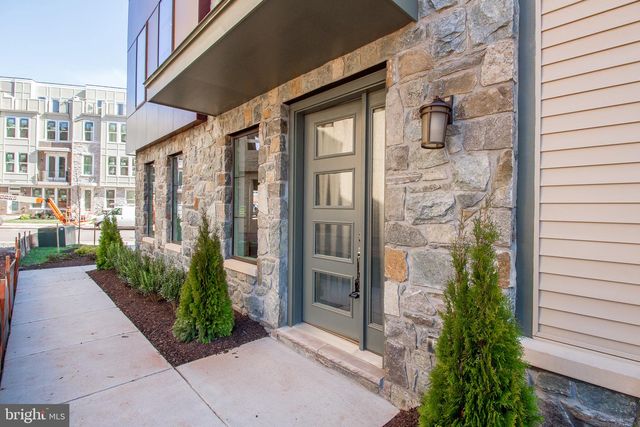 4932 TRAIL VISTA LN, Chantilly, VA 20151