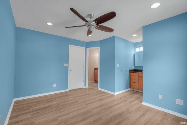 5622 Greensboro Drive, Newburgh, IN 47630
