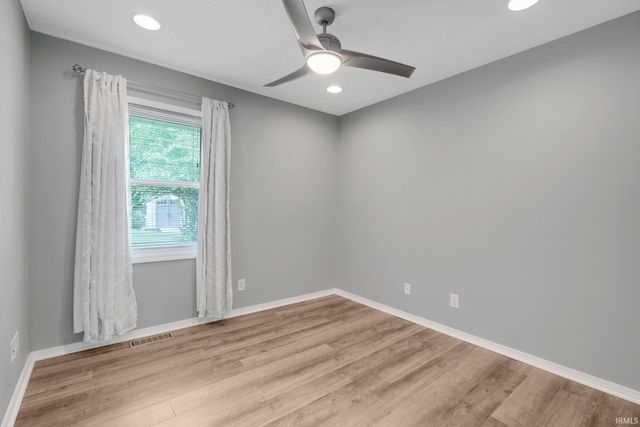 5622 Greensboro Drive, Newburgh, IN 47630