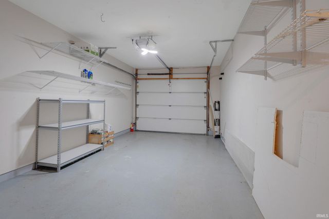 5622 Greensboro Drive, Newburgh, IN 47630