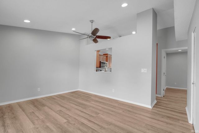 5622 Greensboro Drive, Newburgh, IN 47630