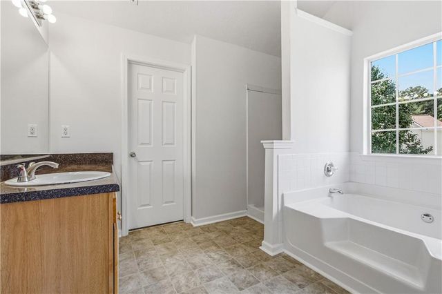 2571 S Hills, Riverdale, GA 30296
