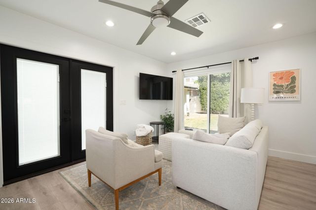 4813 E FAIRMOUNT Avenue, Phoenix, AZ 85018