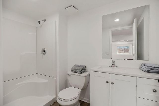 709 W Clay Street, Harrisonville, MO 64701