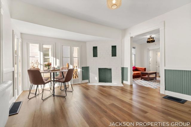 224 Spencer Street NE, Grand Rapids, MI 49505