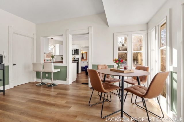 224 Spencer Street NE, Grand Rapids, MI 49505