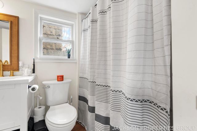 224 Spencer Street NE, Grand Rapids, MI 49505