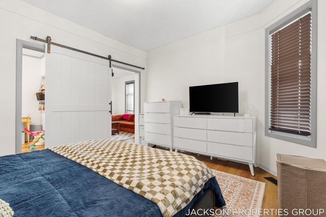 224 Spencer Street NE, Grand Rapids, MI 49505