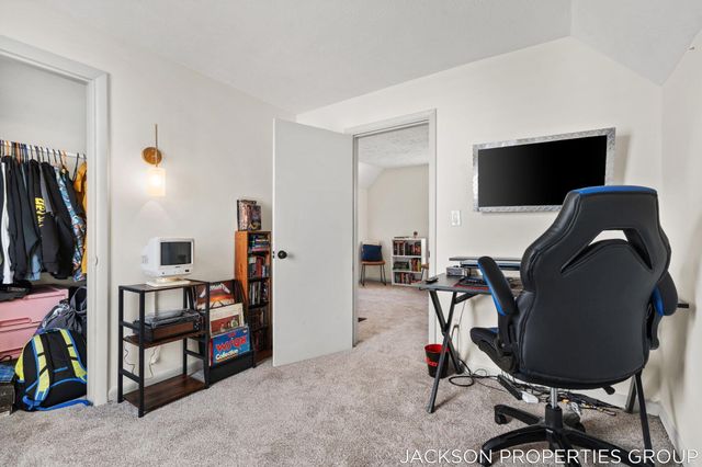 224 Spencer Street NE, Grand Rapids, MI 49505