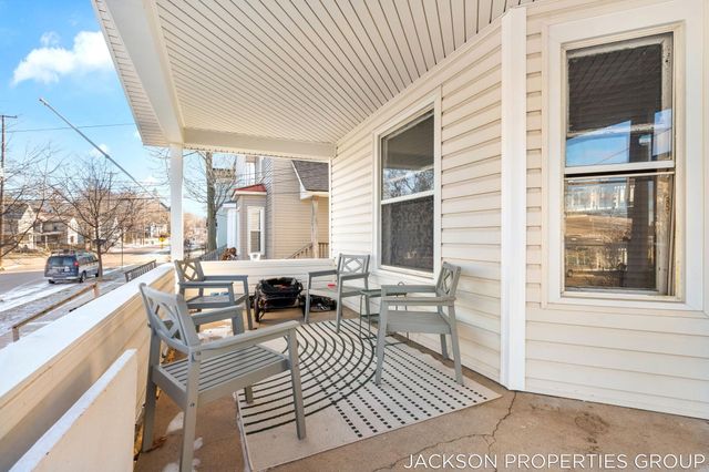 224 Spencer Street NE, Grand Rapids, MI 49505