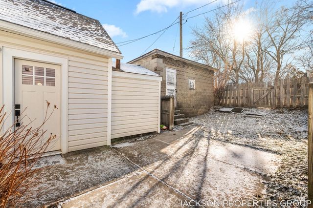 224 Spencer Street NE, Grand Rapids, MI 49505