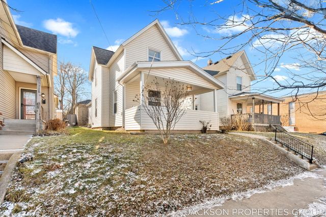 224 Spencer Street NE, Grand Rapids, MI 49505