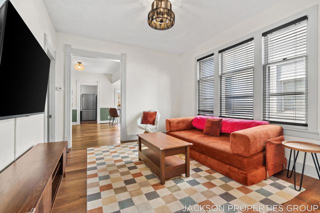 224 Spencer Street NE, Grand Rapids, MI 49505