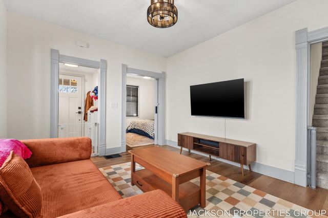 224 Spencer Street NE, Grand Rapids, MI 49505