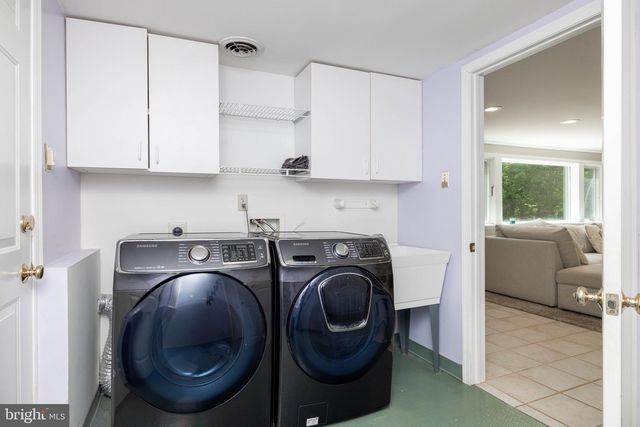 104 DELVIEW DR, Wilmington, DE 19810